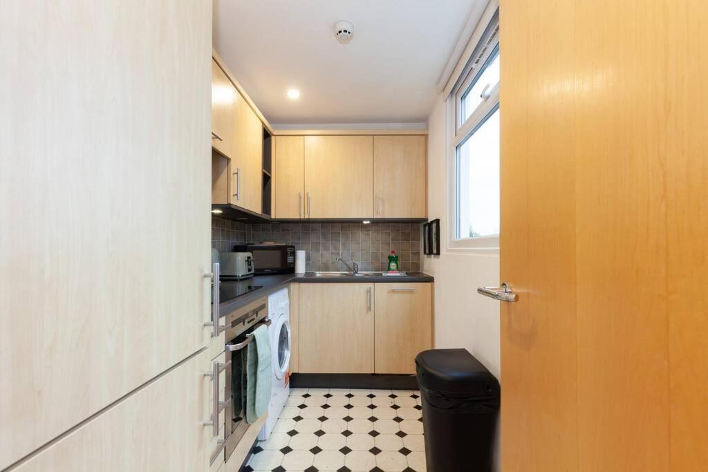 Apartment In The Heart Of The City Centre, Live Like A Local Oxford Kültér fotó
