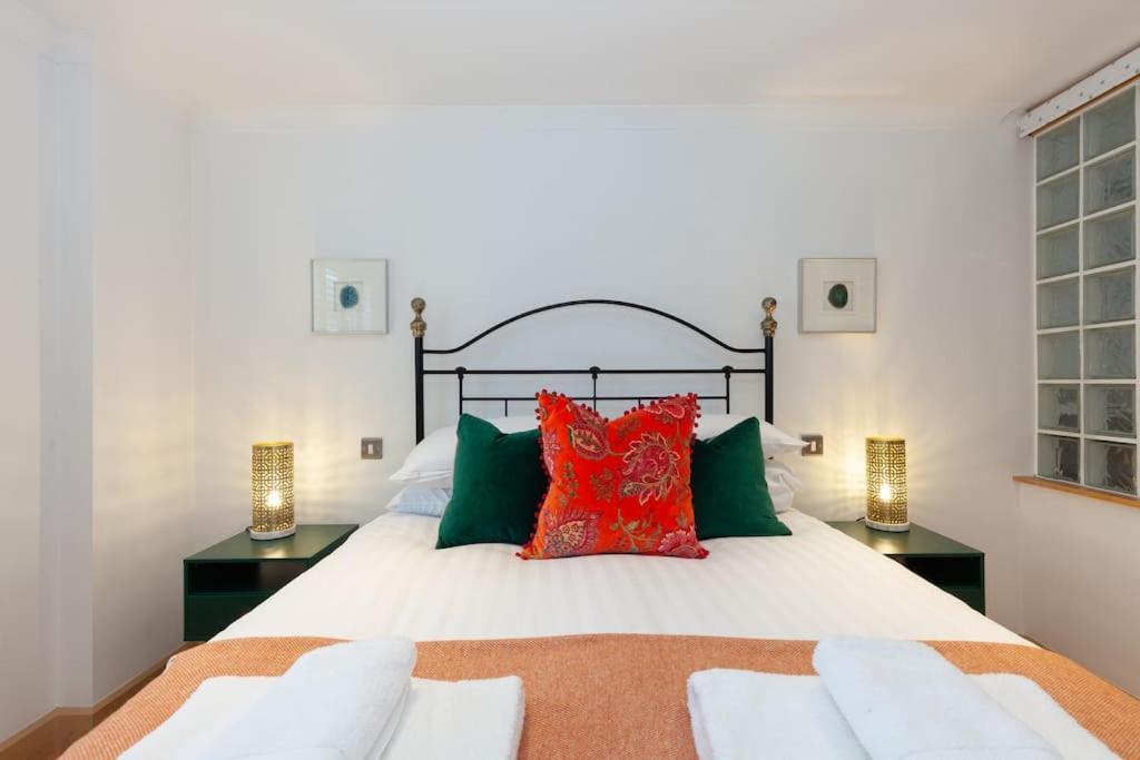Apartment In The Heart Of The City Centre, Live Like A Local Oxford Kültér fotó