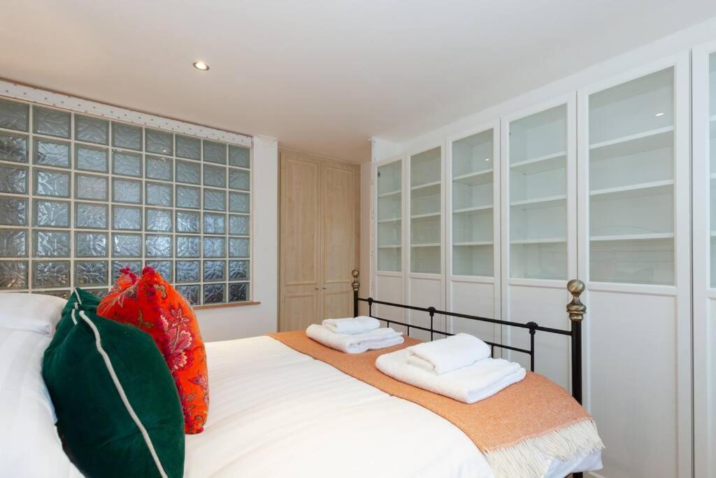Apartment In The Heart Of The City Centre, Live Like A Local Oxford Kültér fotó