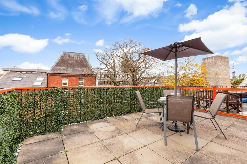 Apartment In The Heart Of The City Centre, Live Like A Local Oxford Kültér fotó