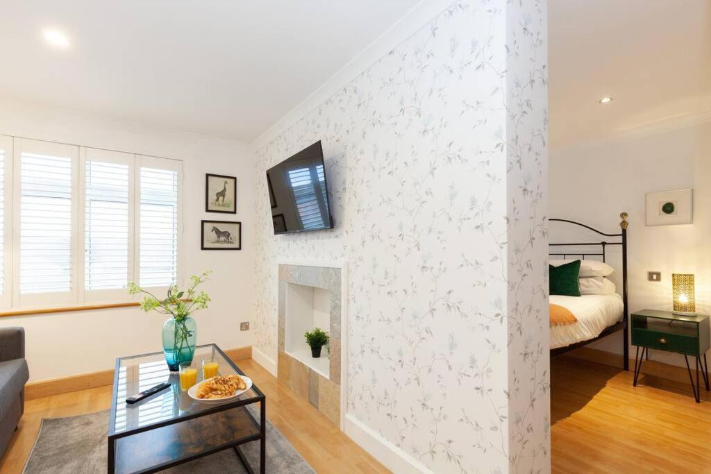 Apartment In The Heart Of The City Centre, Live Like A Local Oxford Kültér fotó