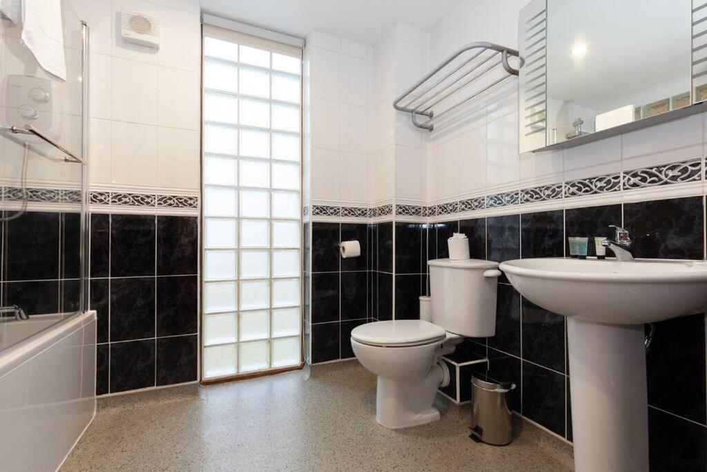 Apartment In The Heart Of The City Centre, Live Like A Local Oxford Kültér fotó