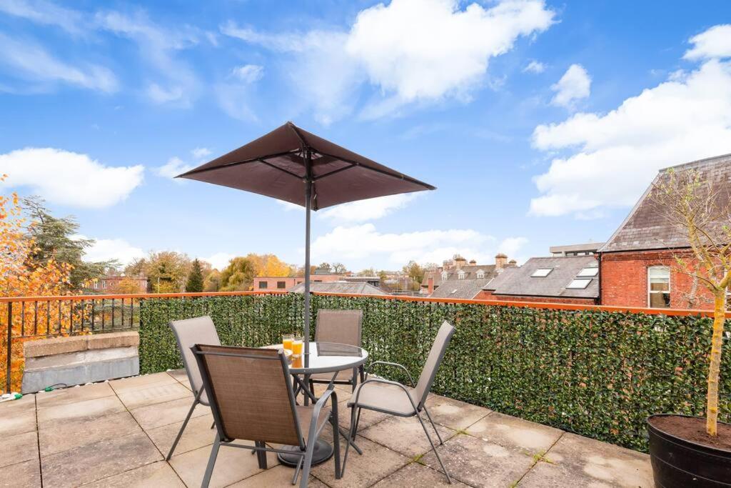Apartment In The Heart Of The City Centre, Live Like A Local Oxford Kültér fotó