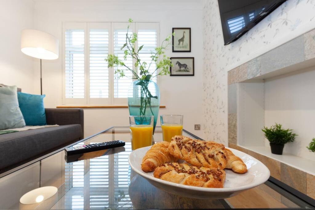Apartment In The Heart Of The City Centre, Live Like A Local Oxford Kültér fotó